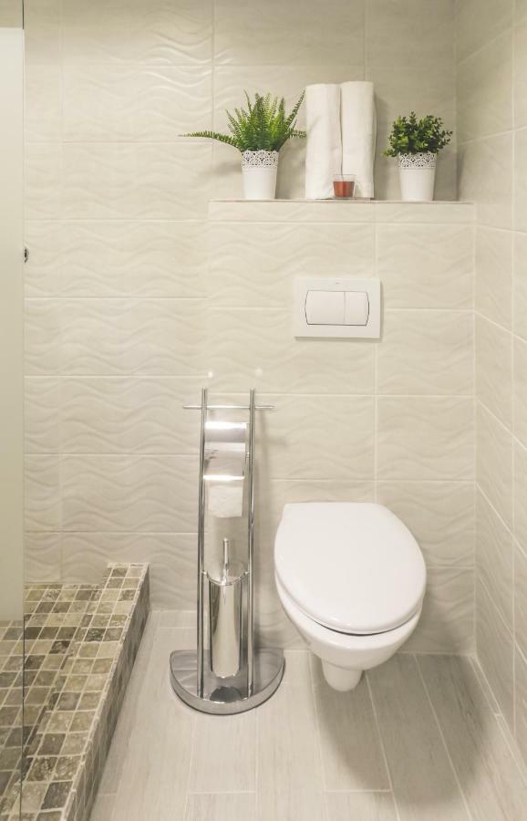 Victoria Duplex Apartament Apartment บูคาเรสต์ ภายนอก รูปภาพ