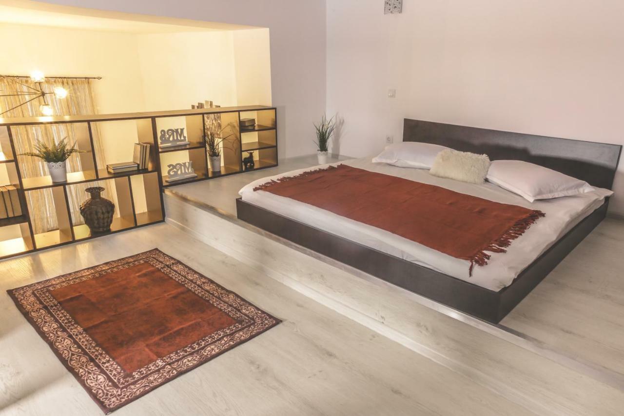 Victoria Duplex Apartament Apartment บูคาเรสต์ ภายนอก รูปภาพ