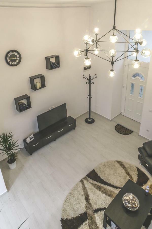 Victoria Duplex Apartament Apartment บูคาเรสต์ ภายนอก รูปภาพ