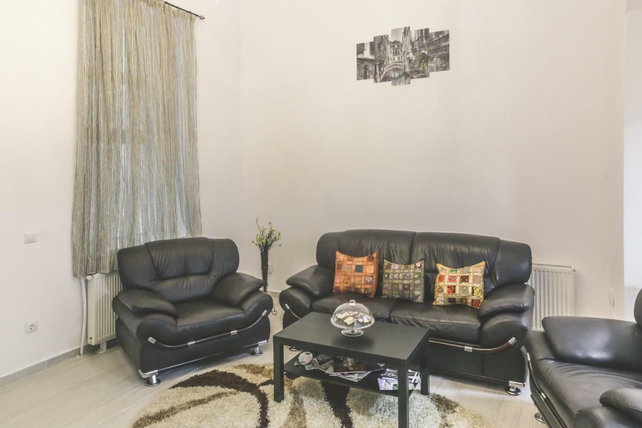 Victoria Duplex Apartament Apartment บูคาเรสต์ ภายนอก รูปภาพ